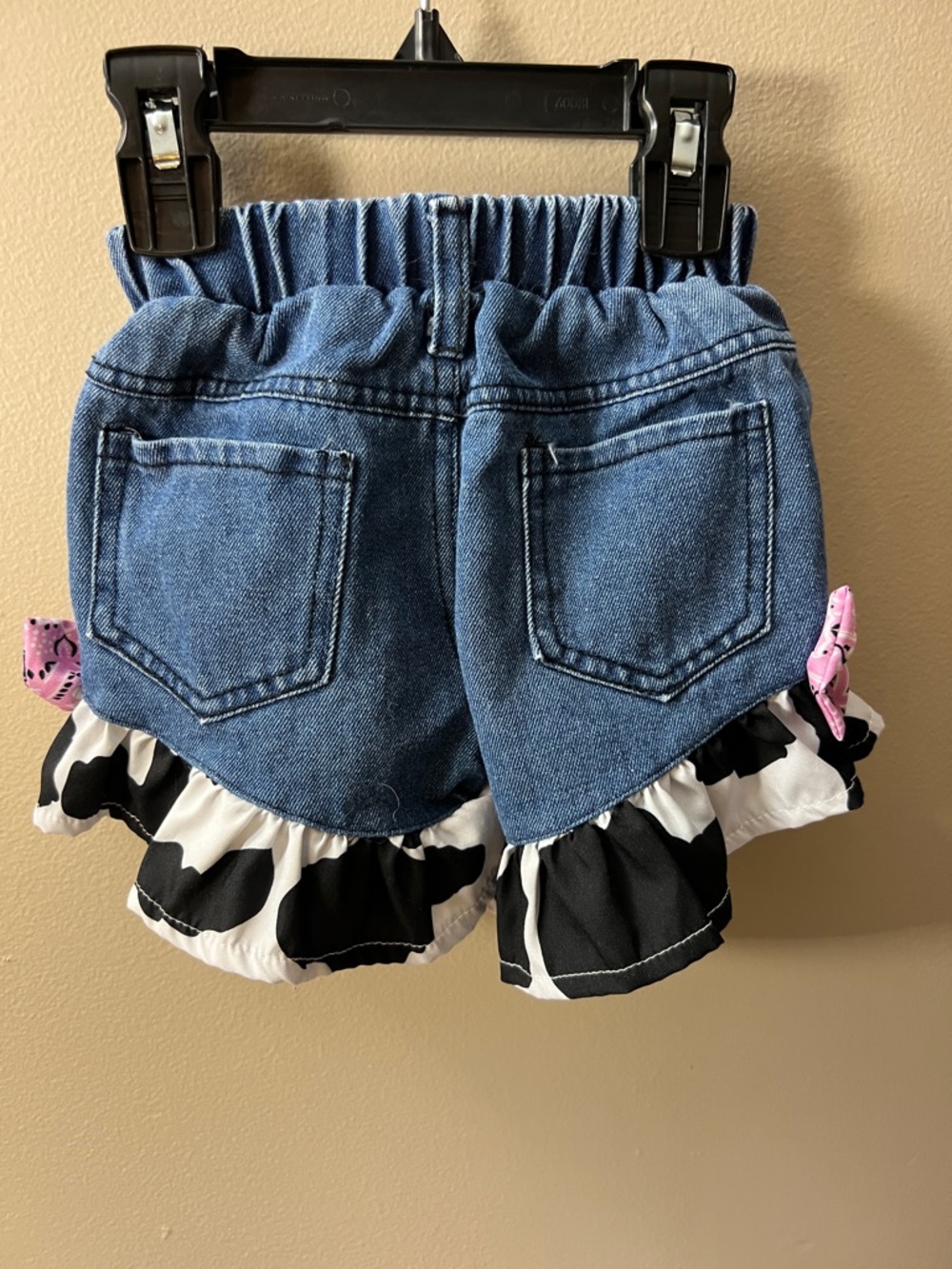 Pink Cowprint Ruffle Kids Matching Set - Top & Denim Shorts - Picture 6 of 9